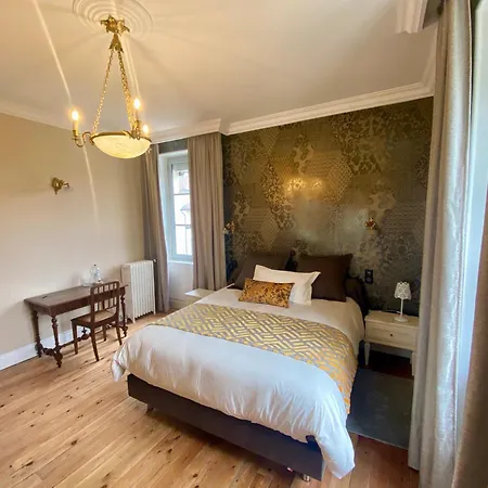 Castel Serein Maubec  Chambre photo